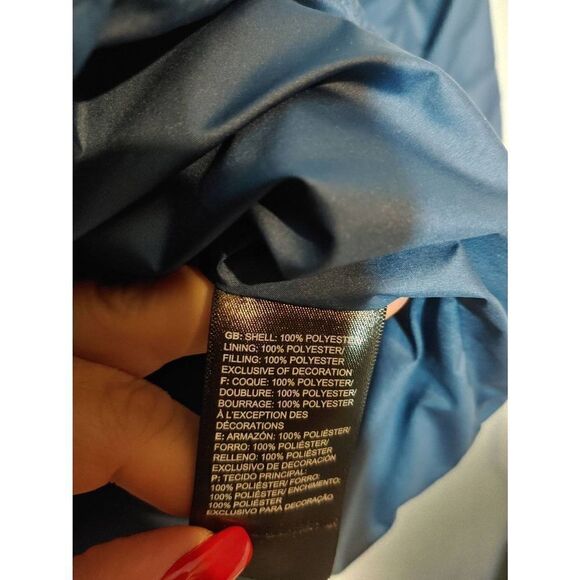 North Face Women's PLUS Size 2X Blue/Black Amazon JFK8 Logo Puffer Jacket - Picture 5 of 9